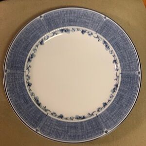 Waterford Normandy Blue accent dinner plate